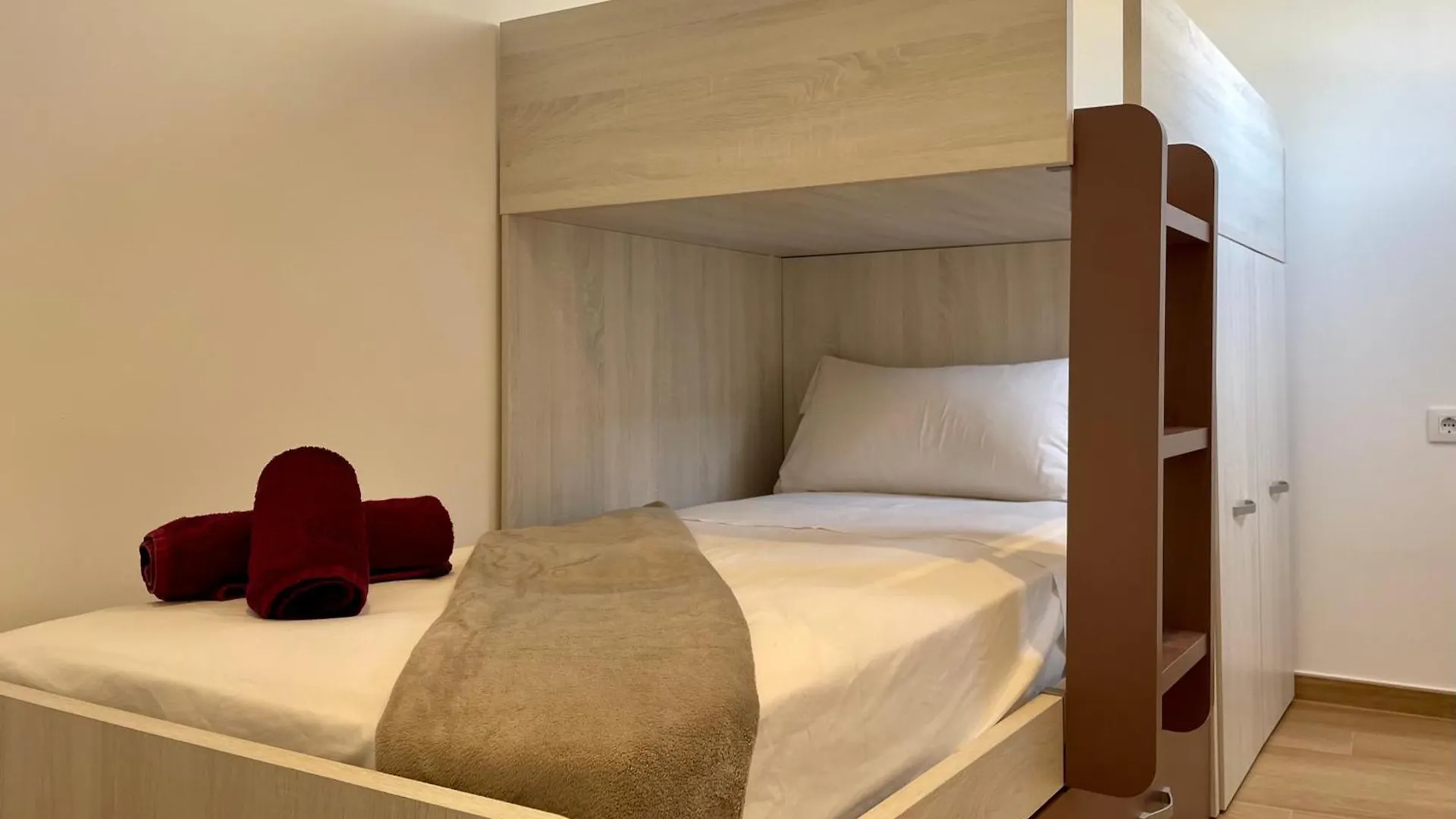 Deluxe 3 By Costabravaway Apartment Calonge  0*, Calonge (Catalonia) Spain